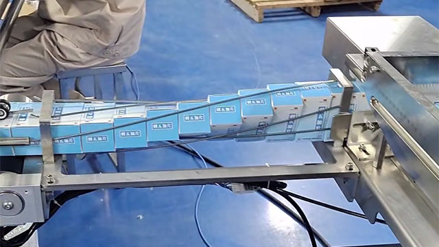 Pharmaceutical Bottle Cartons Overwrapping Machine